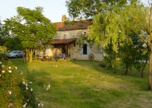 La Roche - Front Garden