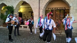 Dancing outside the Pizzeria in Eymet 2016